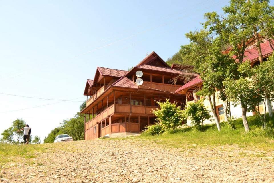 Casa Din Barsana Hotell Bîrsana Exteriör bild